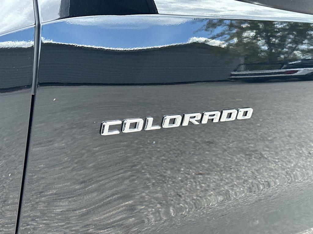 Thumbnail: 2023 Chevrolet Colorado - 22