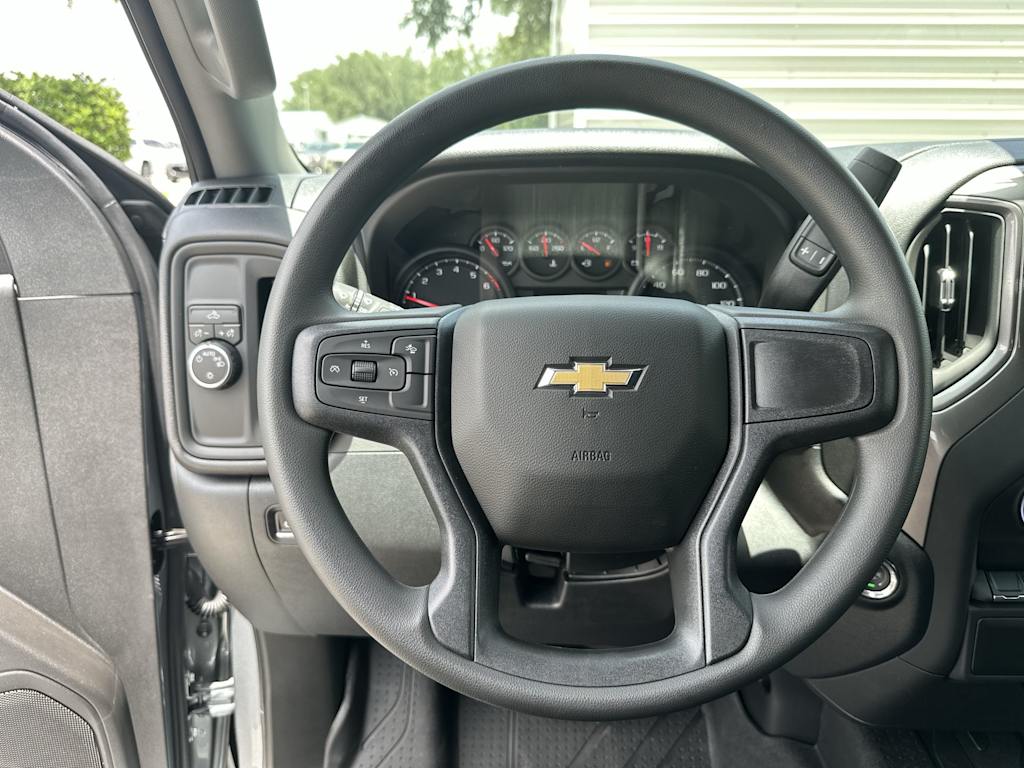 Thumbnail: 2026 Chevrolet Silverado 1500 - 10