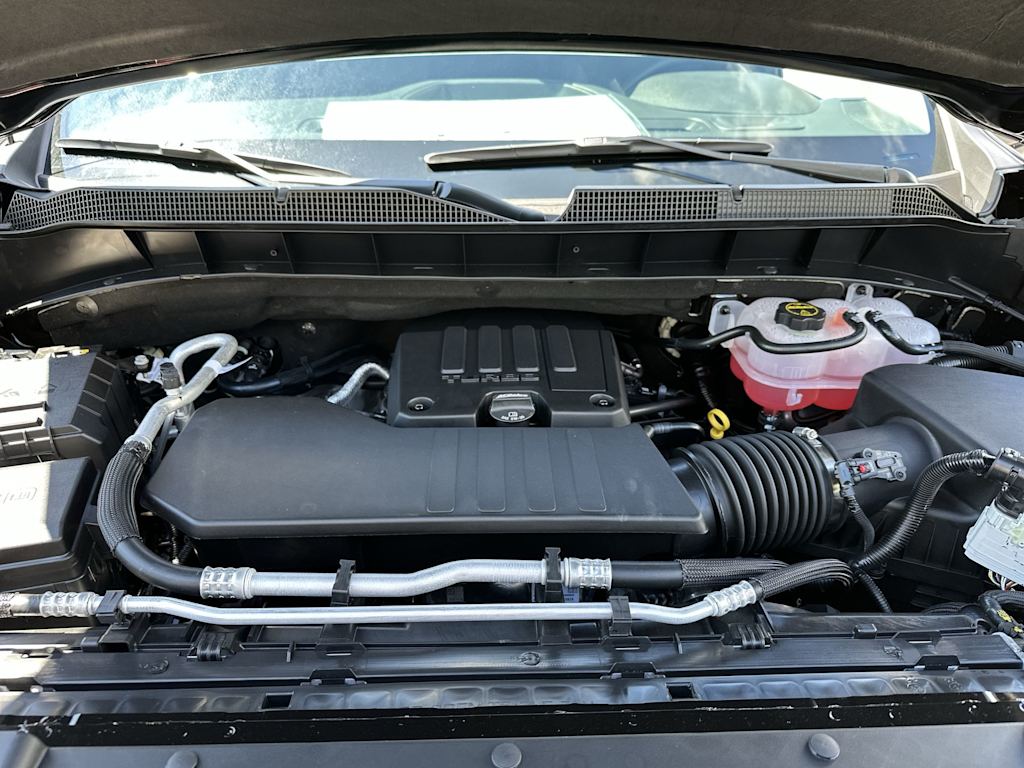 Thumbnail: 2026 Chevrolet Silverado 1500 - 9