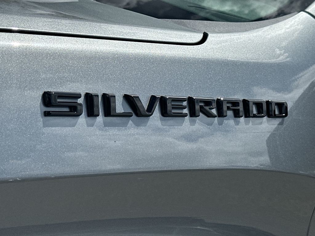 Thumbnail: 2026 Chevrolet Silverado 1500 - 6