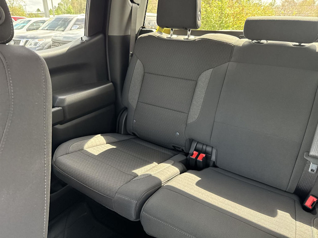 2025 Chevrolet Silverado 1500 Custom 12