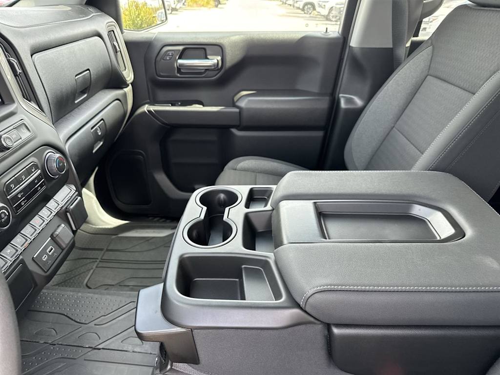 2025 Chevrolet Silverado 1500 Custom 22