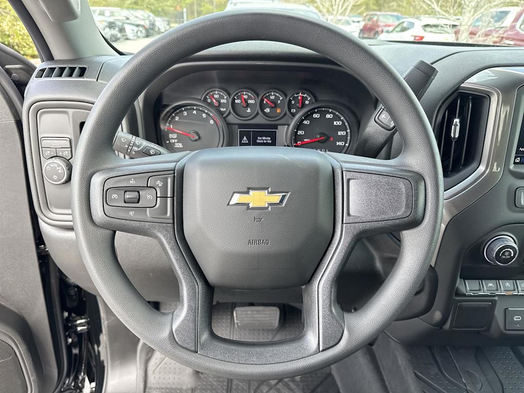 2025 Chevrolet Silverado 1500 Custom 14