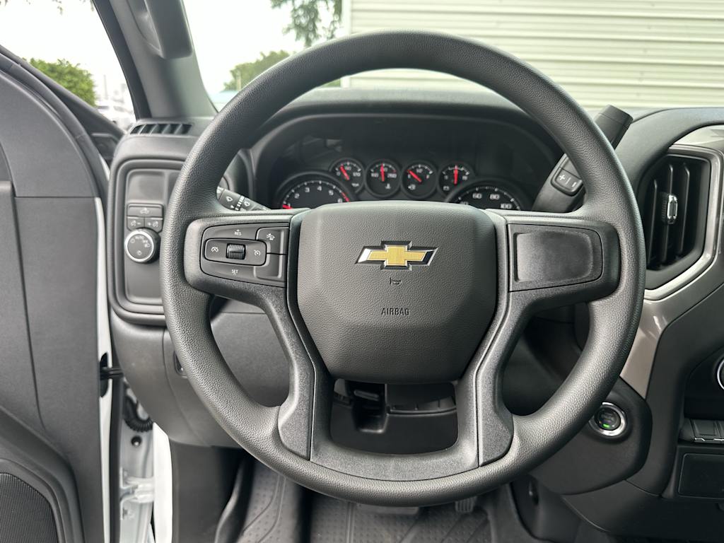 Thumbnail: 2026 Chevrolet Silverado 1500 - 10