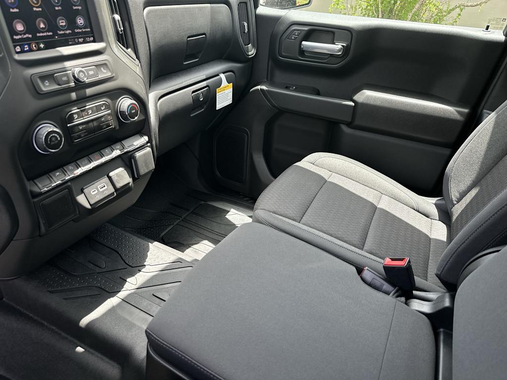 Thumbnail: 2026 Chevrolet Silverado 1500 - 26