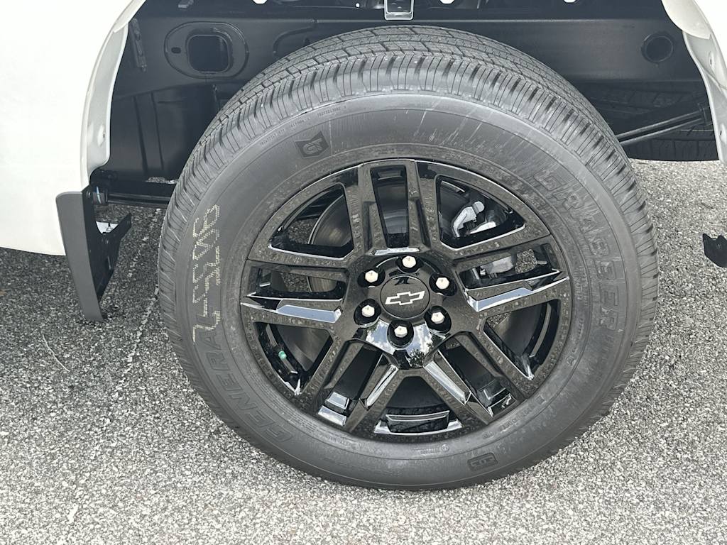 Thumbnail: 2026 Chevrolet Silverado 1500 - 7