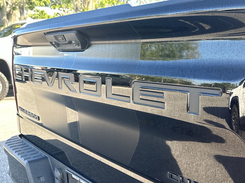 Thumbnail: 2023 Chevrolet Silverado 1500 - 6
