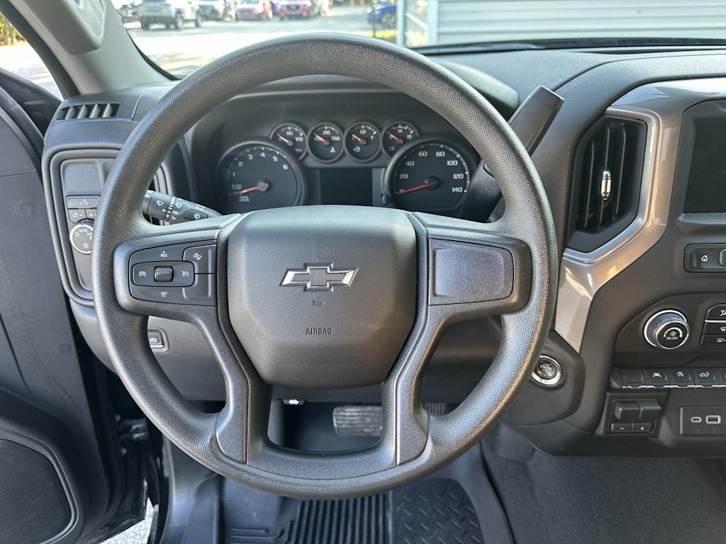 Thumbnail: 2023 Chevrolet Silverado 1500 - 9