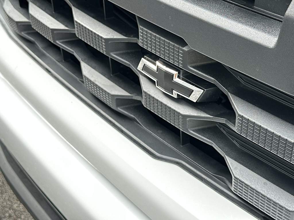 Thumbnail: 2026 Chevrolet Silverado 1500 - 6