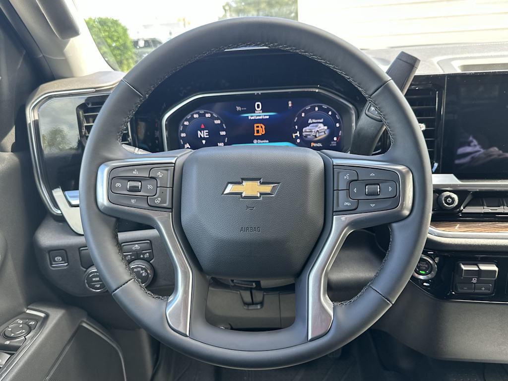 Thumbnail: 2026 Chevrolet Silverado 1500 - 10