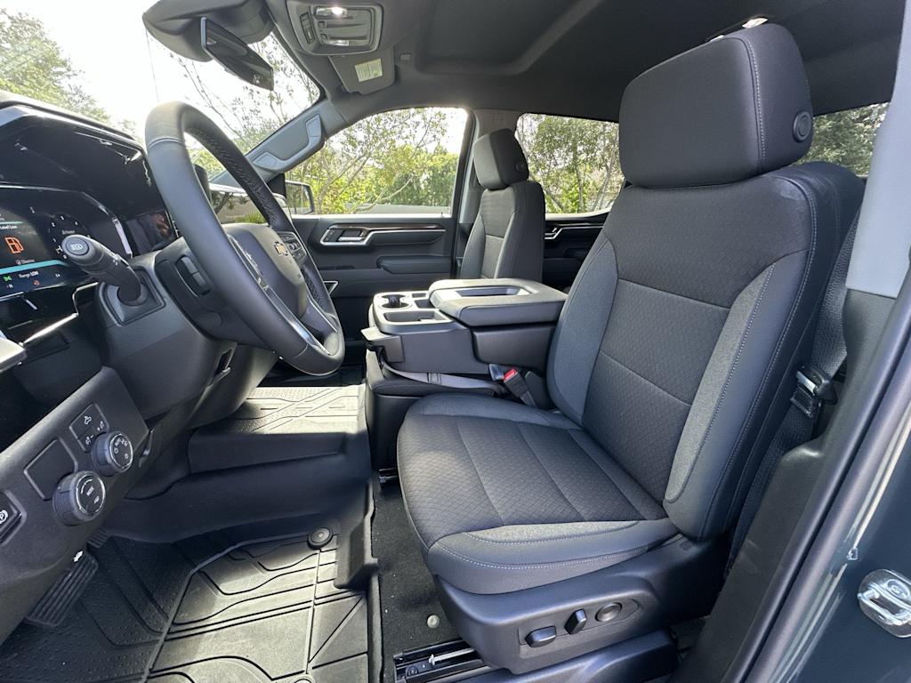 Thumbnail: 2026 Chevrolet Silverado 1500 - 12