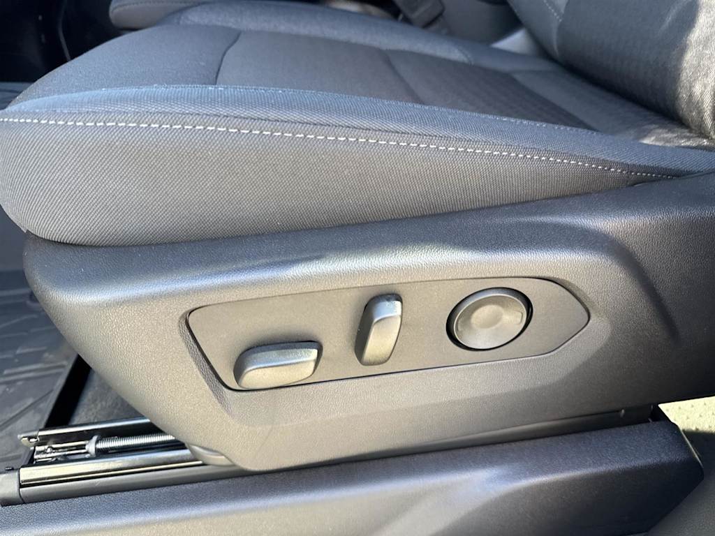2025 Chevrolet Silverado 1500 LT 28