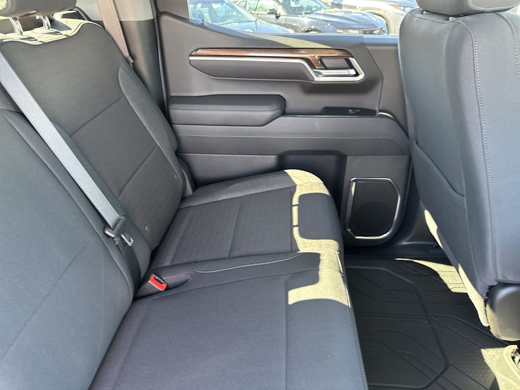 2025 Chevrolet Silverado 1500 LT 25