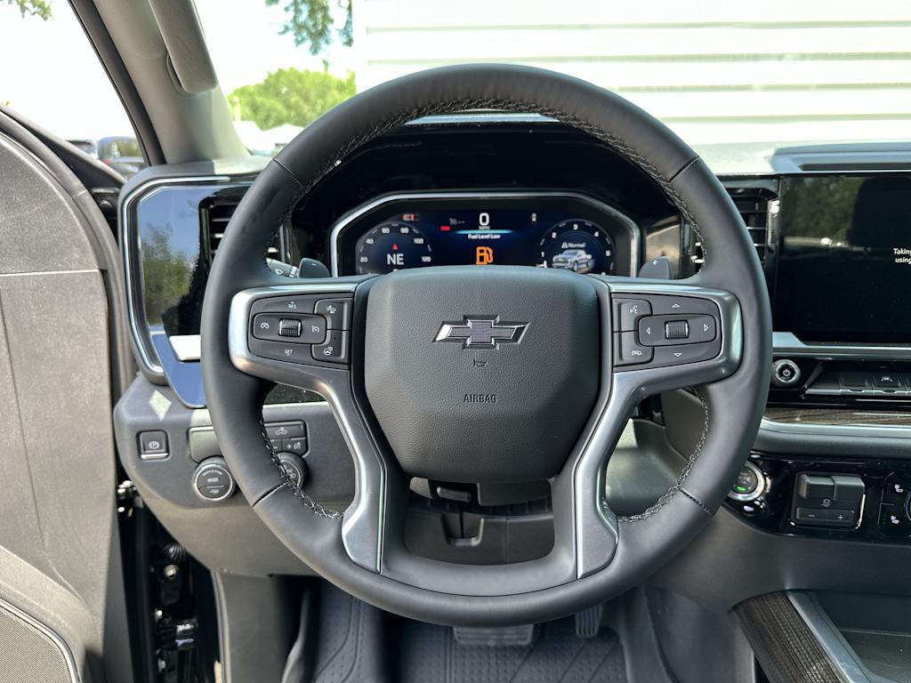 Thumbnail: 2026 Chevrolet Silverado 1500 - 9