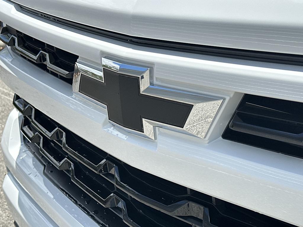 Thumbnail: 2026 Chevrolet Silverado 1500 - 5
