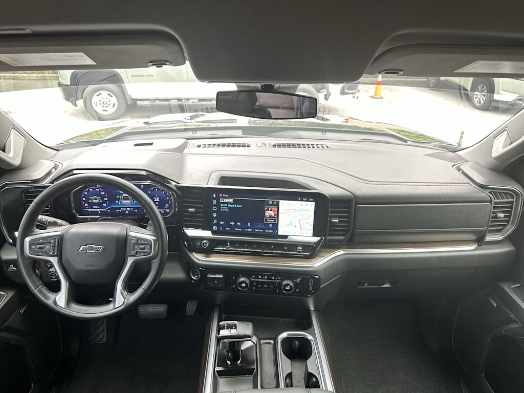 Thumbnail: 2025 Chevrolet Silverado 1500 - 2