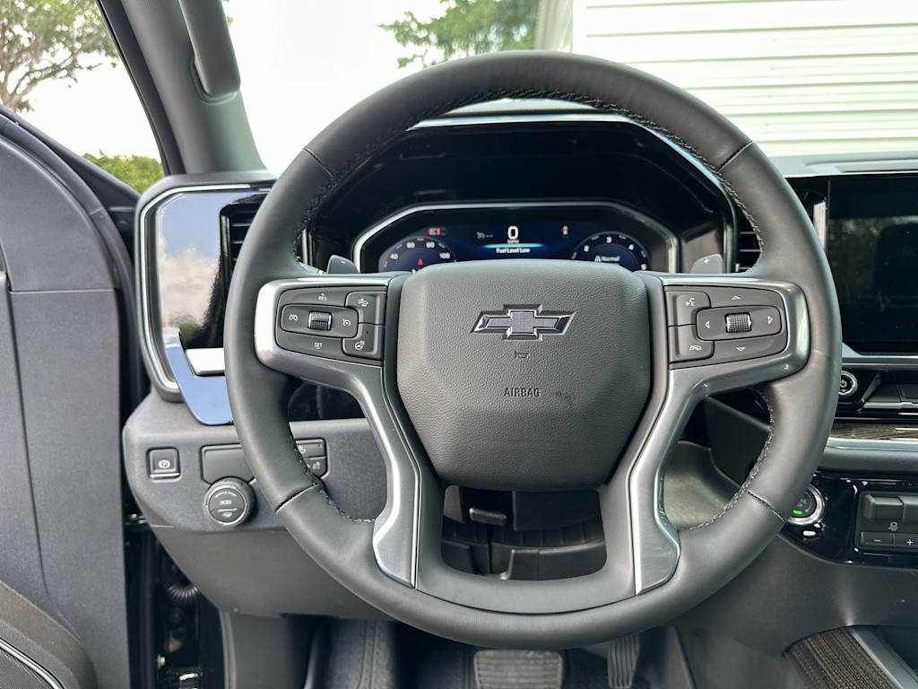 Thumbnail: 2026 Chevrolet Silverado 1500 - 9