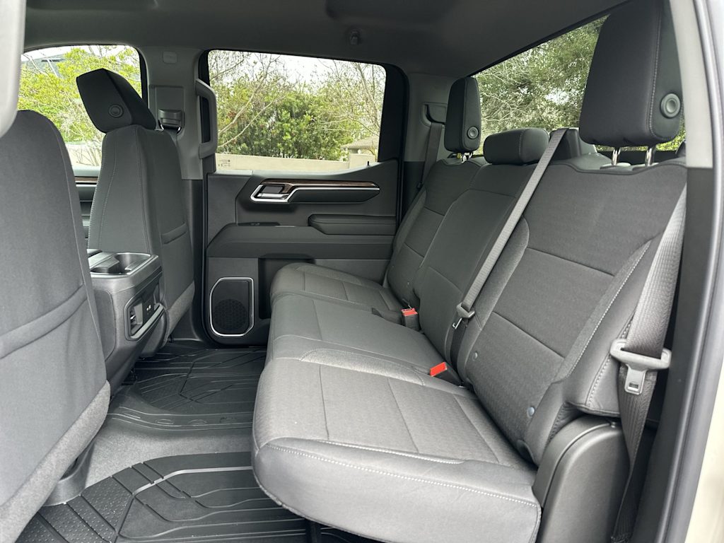 Thumbnail: 2026 Chevrolet Silverado 1500 - 23