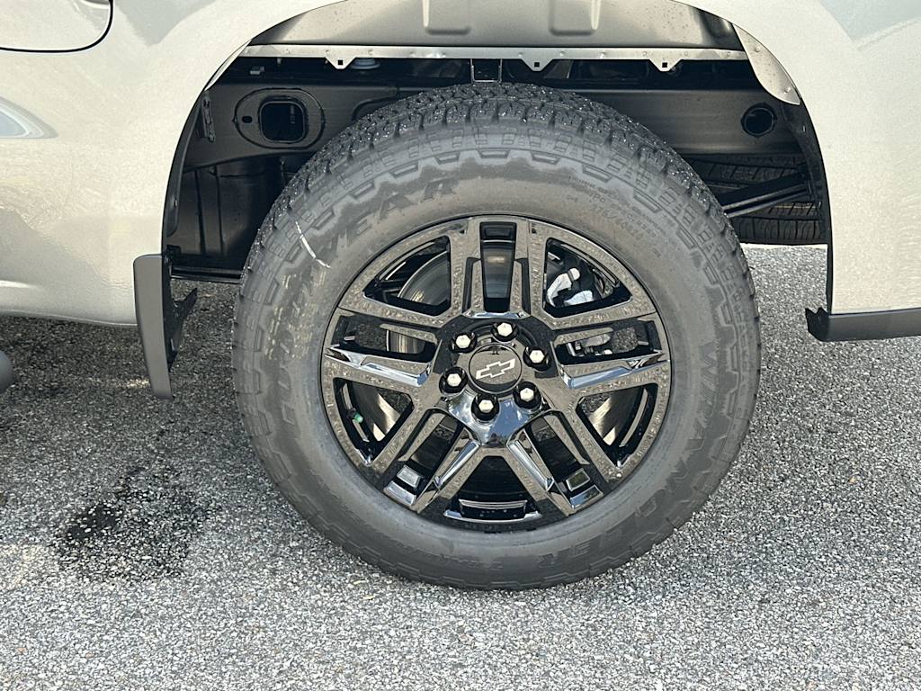 Thumbnail: 2026 Chevrolet Silverado 1500 - 8