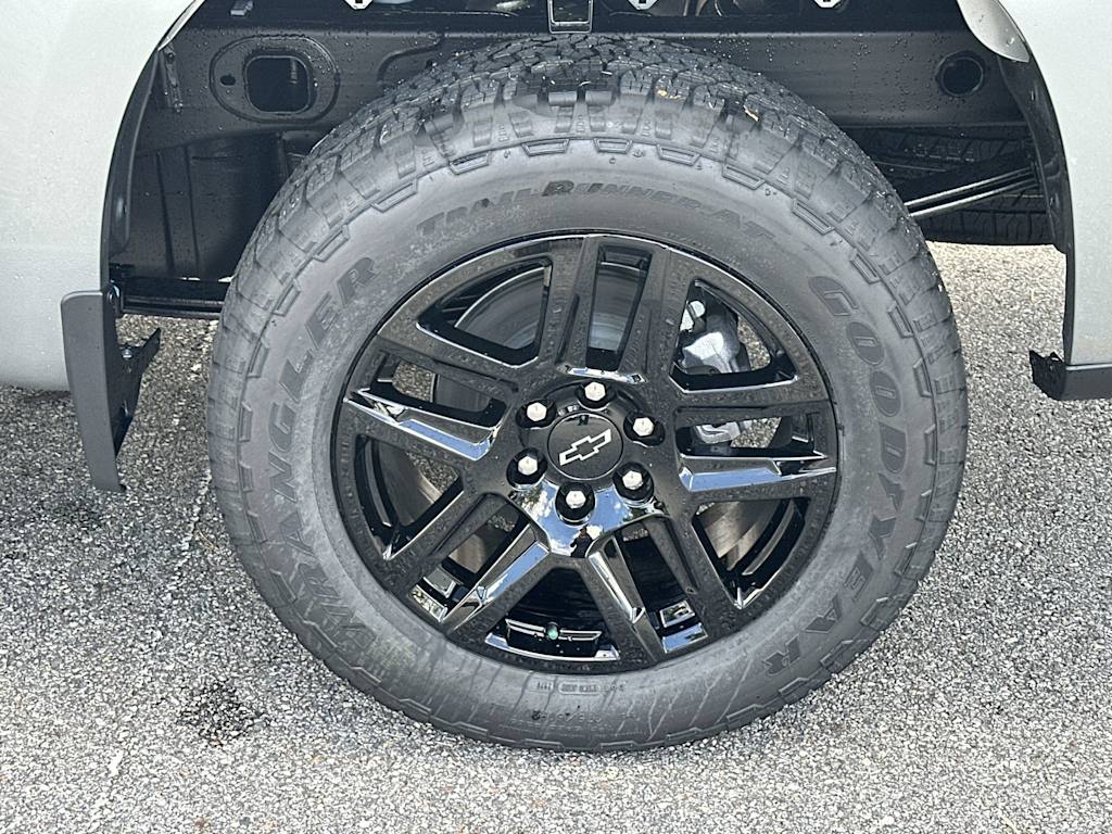 Thumbnail: 2026 Chevrolet Silverado 1500 - 7