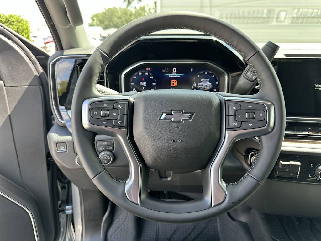 Thumbnail: 2026 Chevrolet Silverado 1500 - 9