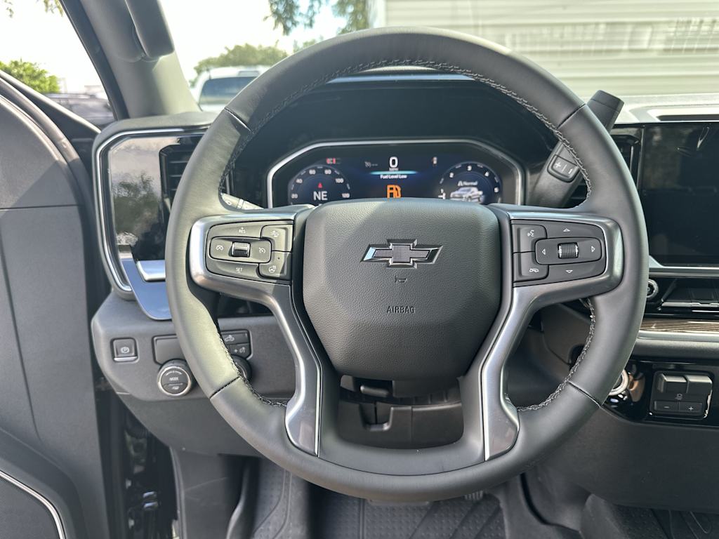 Thumbnail: 2026 Chevrolet Silverado 1500 - 10
