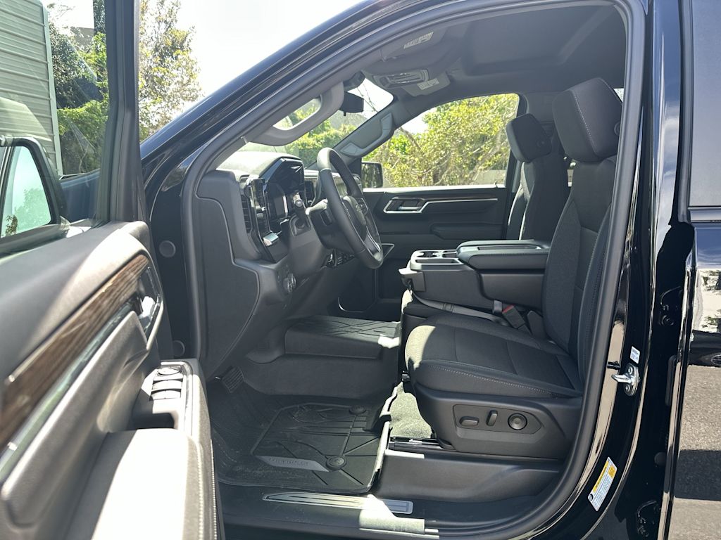 Thumbnail: 2026 Chevrolet Silverado 1500 - 11