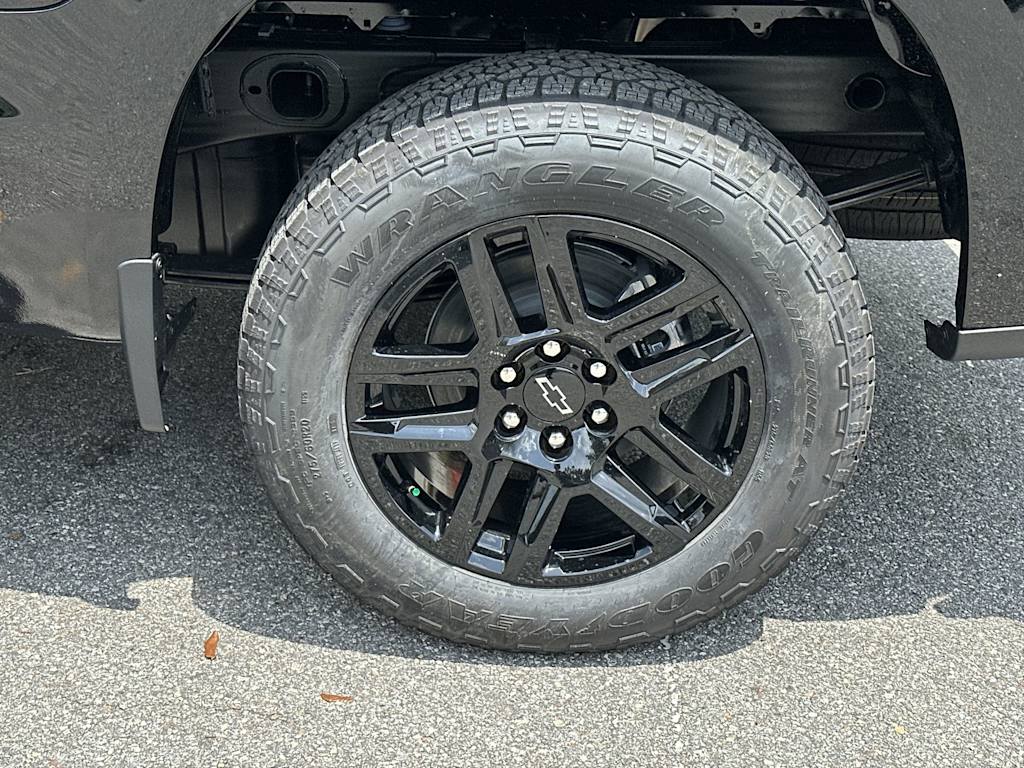 Thumbnail: 2026 Chevrolet Silverado 1500 - 7