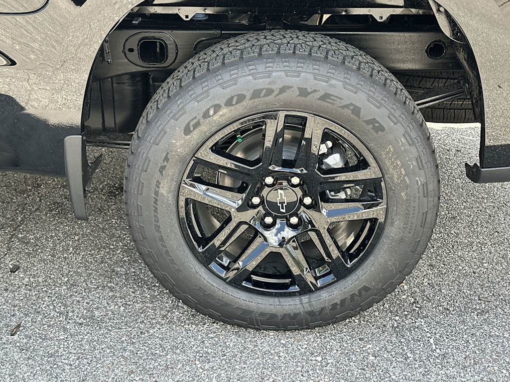 Thumbnail: 2026 Chevrolet Silverado 1500 - 8