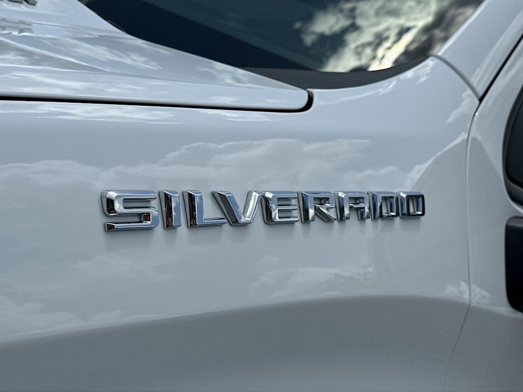 Thumbnail: 2026 Chevrolet Silverado 1500 - 23