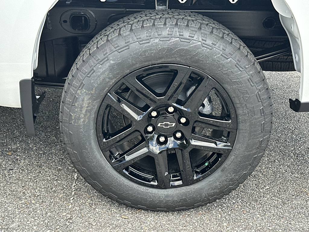 Thumbnail: 2026 Chevrolet Silverado 1500 - 7