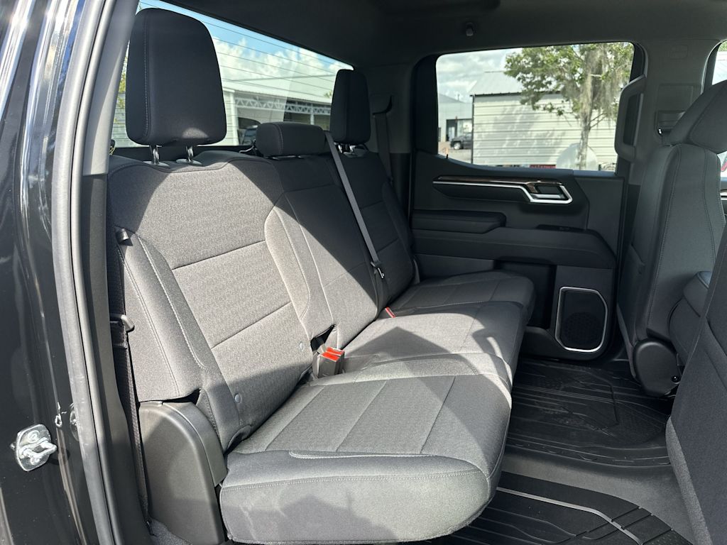 Thumbnail: 2026 Chevrolet Silverado 1500 - 24