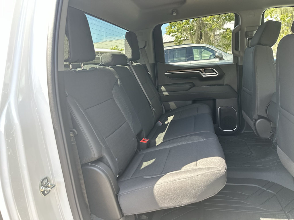 Thumbnail: 2026 Chevrolet Silverado 1500 - 23