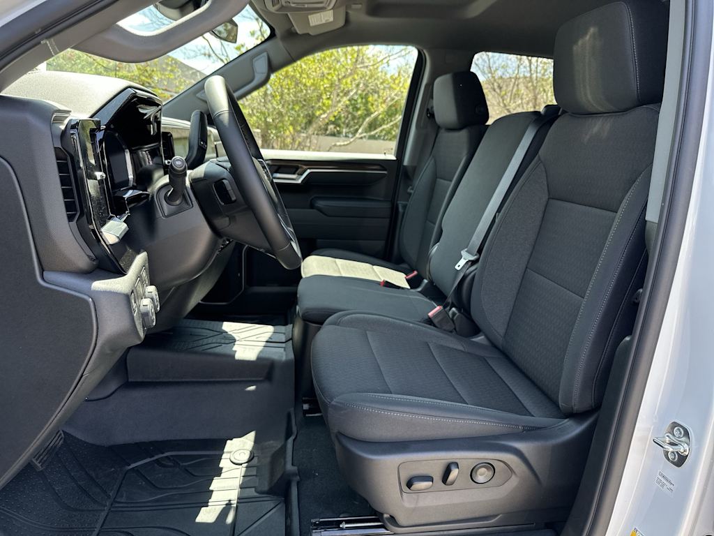 Thumbnail: 2026 Chevrolet Silverado 1500 - 11
