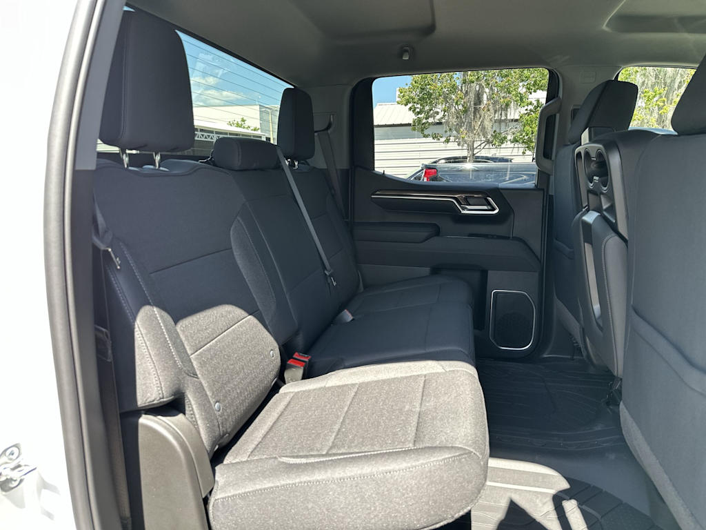 Thumbnail: 2026 Chevrolet Silverado 1500 - 24