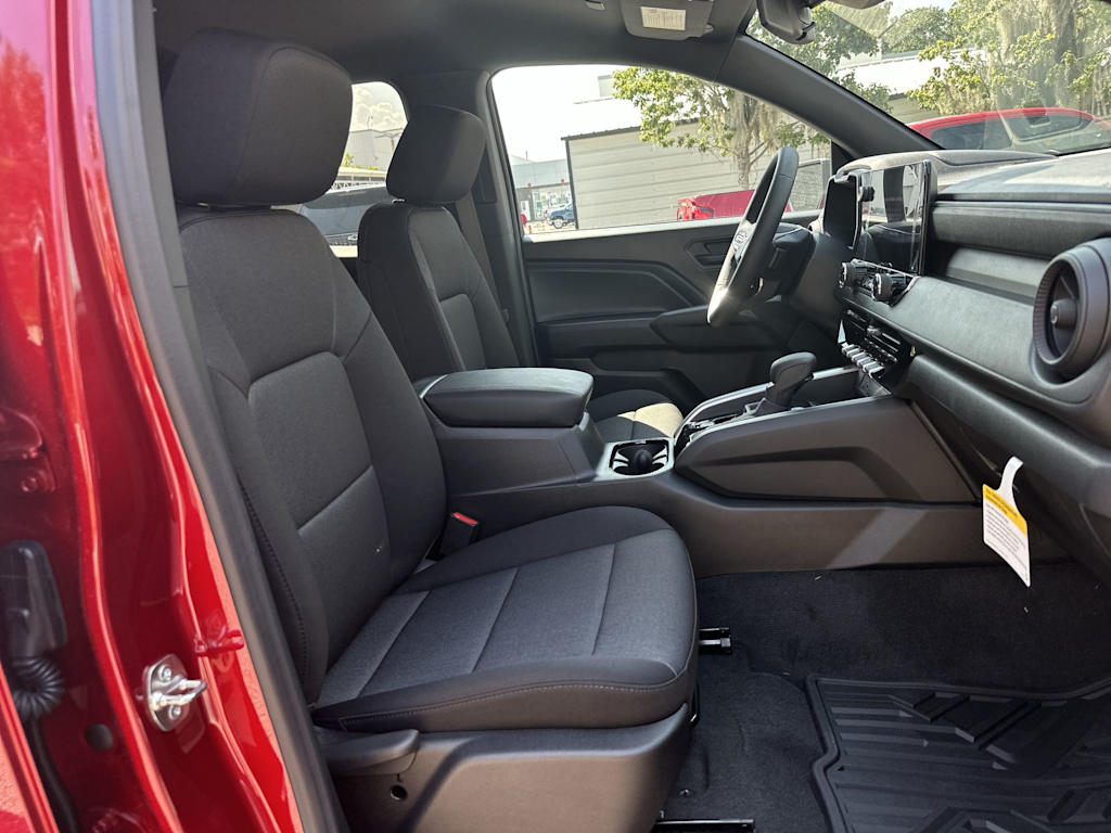Thumbnail: 2026 Chevrolet Colorado - 26