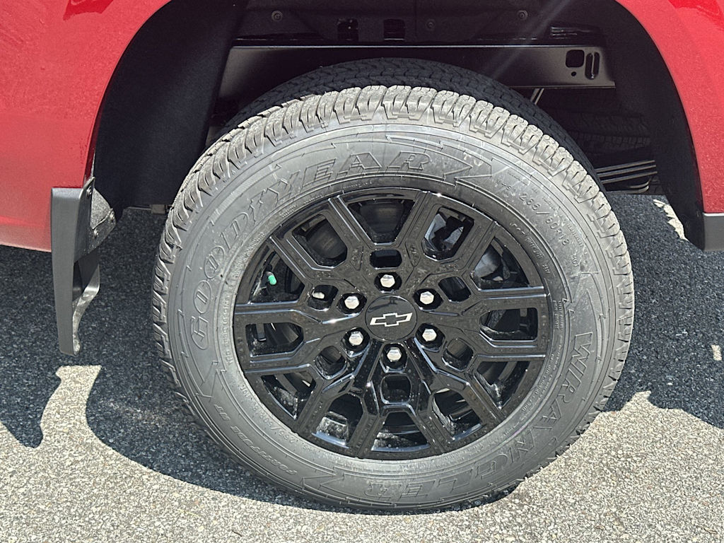 Thumbnail: 2026 Chevrolet Colorado - 8