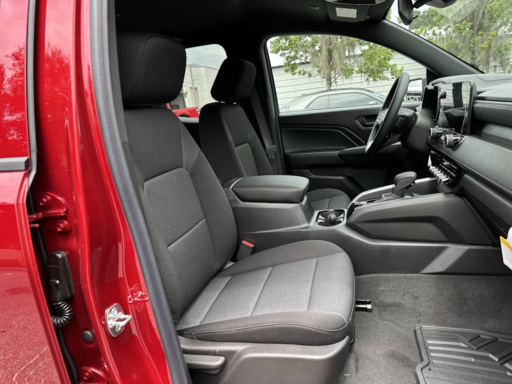 Thumbnail: 2026 Chevrolet Colorado - 26