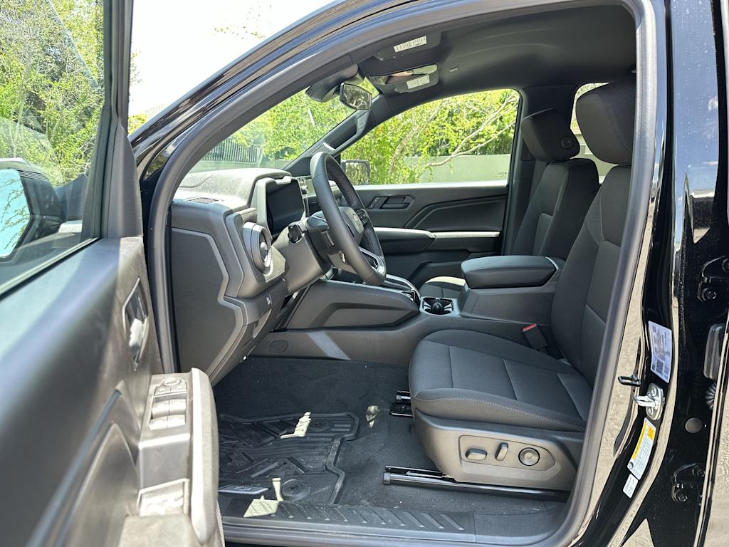 Thumbnail: 2026 Chevrolet Colorado - 11