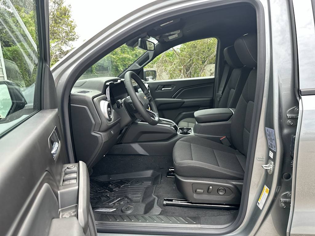 Thumbnail: 2026 Chevrolet Colorado - 11