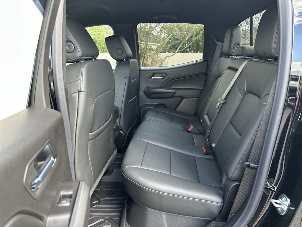 Thumbnail: 2026 Chevrolet Colorado - 25