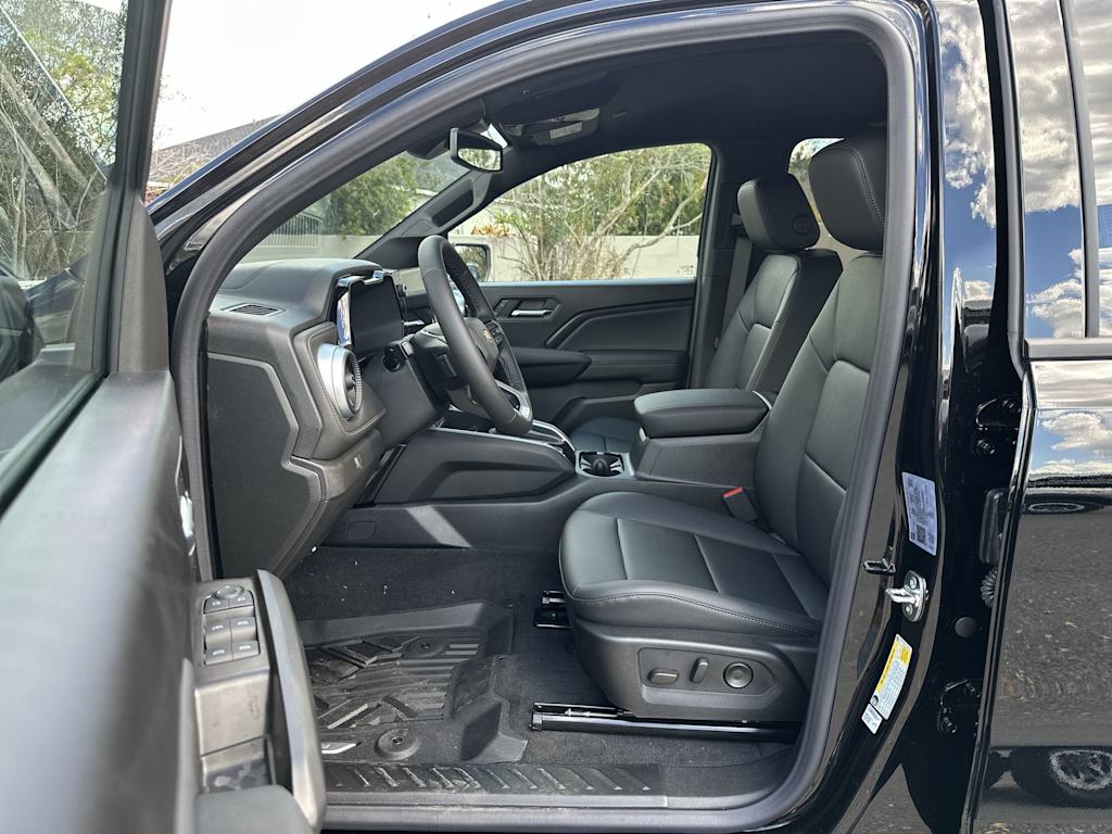 Thumbnail: 2026 Chevrolet Colorado - 11