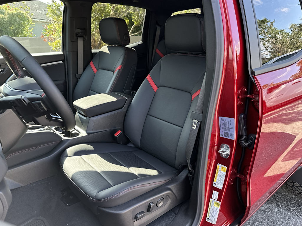 Thumbnail: 2026 Chevrolet Colorado - 12