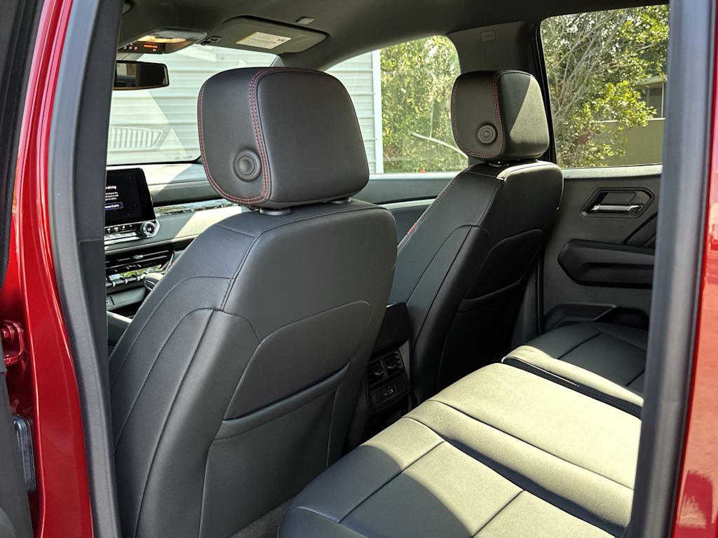 Thumbnail: 2026 Chevrolet Colorado - 13