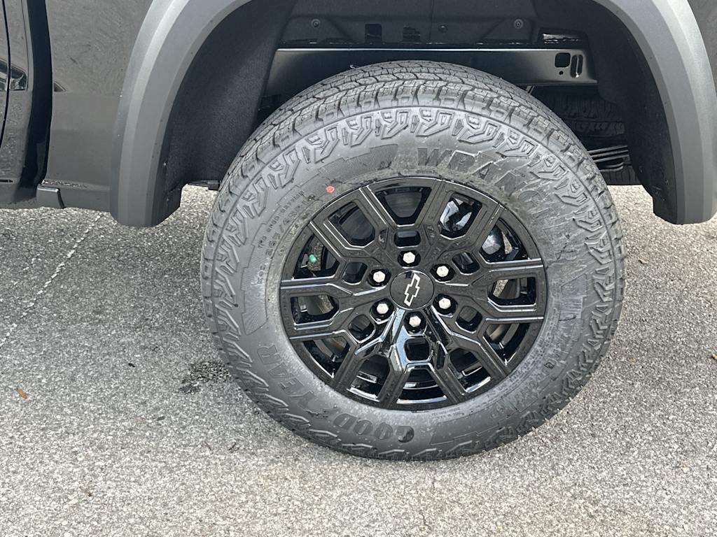 Thumbnail: 2026 Chevrolet Colorado - 8