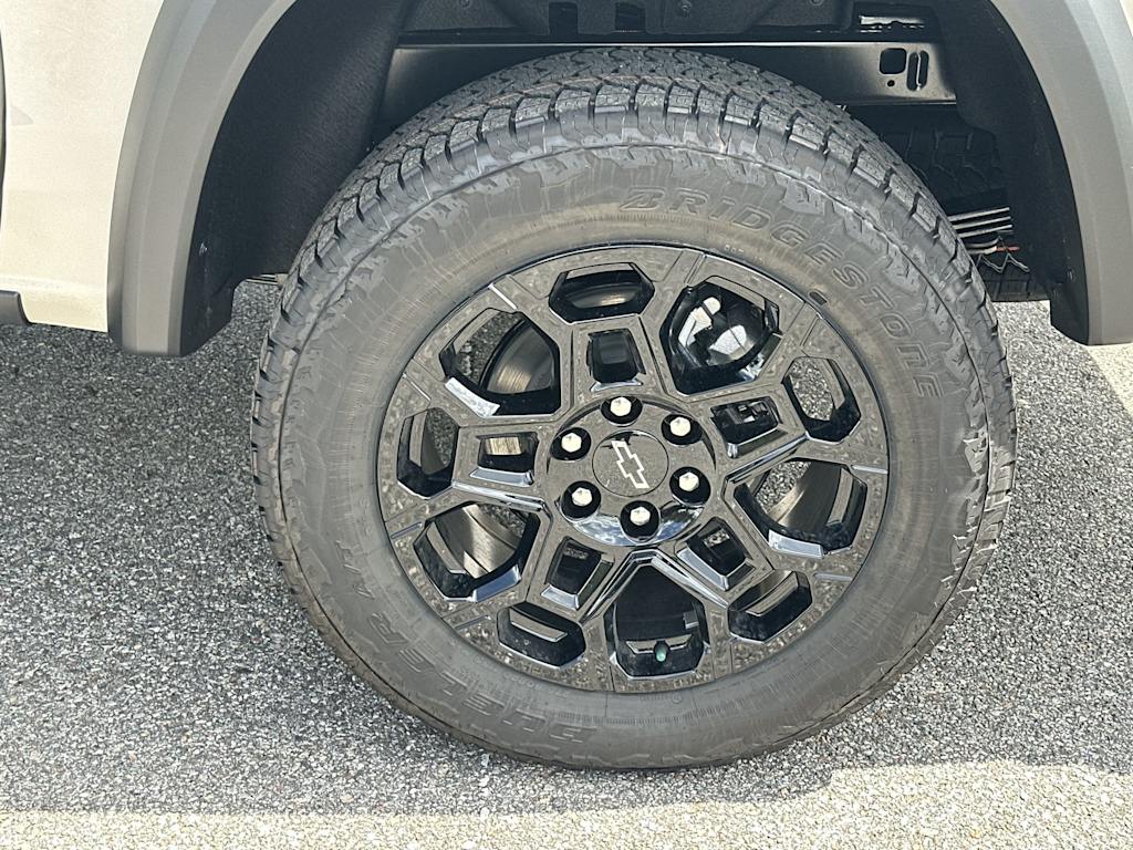 Thumbnail: 2026 Chevrolet Colorado - 8