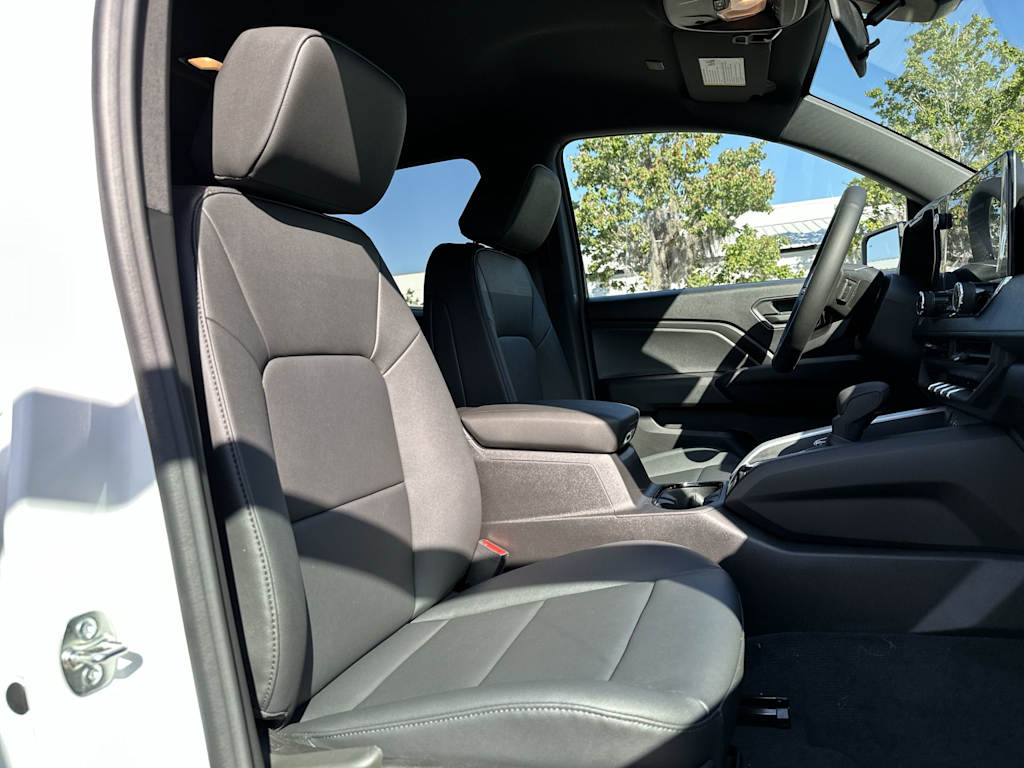 Thumbnail: 2026 Chevrolet Colorado - 25