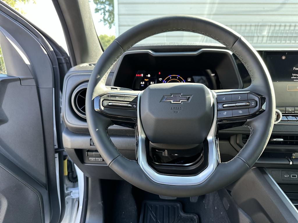 Thumbnail: 2026 Chevrolet Colorado - 9