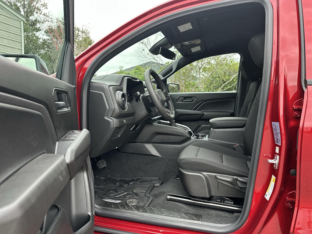 Thumbnail: 2026 Chevrolet Colorado - 11