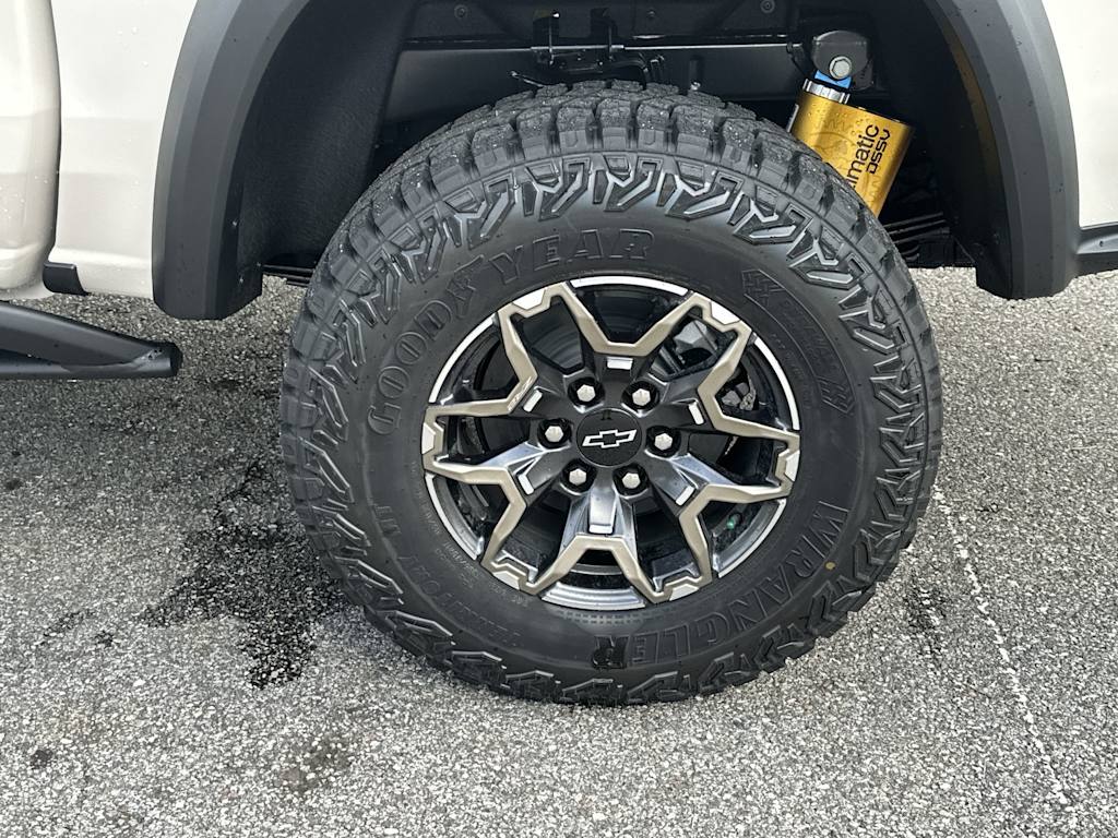 Thumbnail: 2026 Chevrolet Colorado - 8